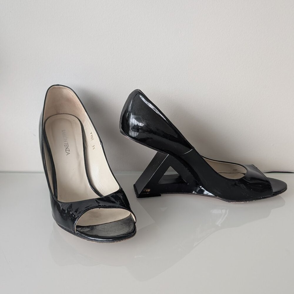 Ramon Tenza Architectural Heel